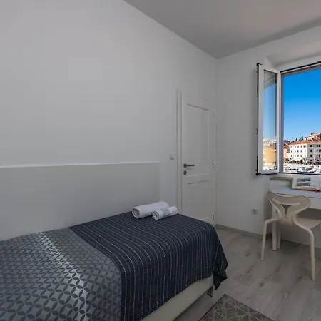 Apartment Island Sea View Free Parking Rovinj